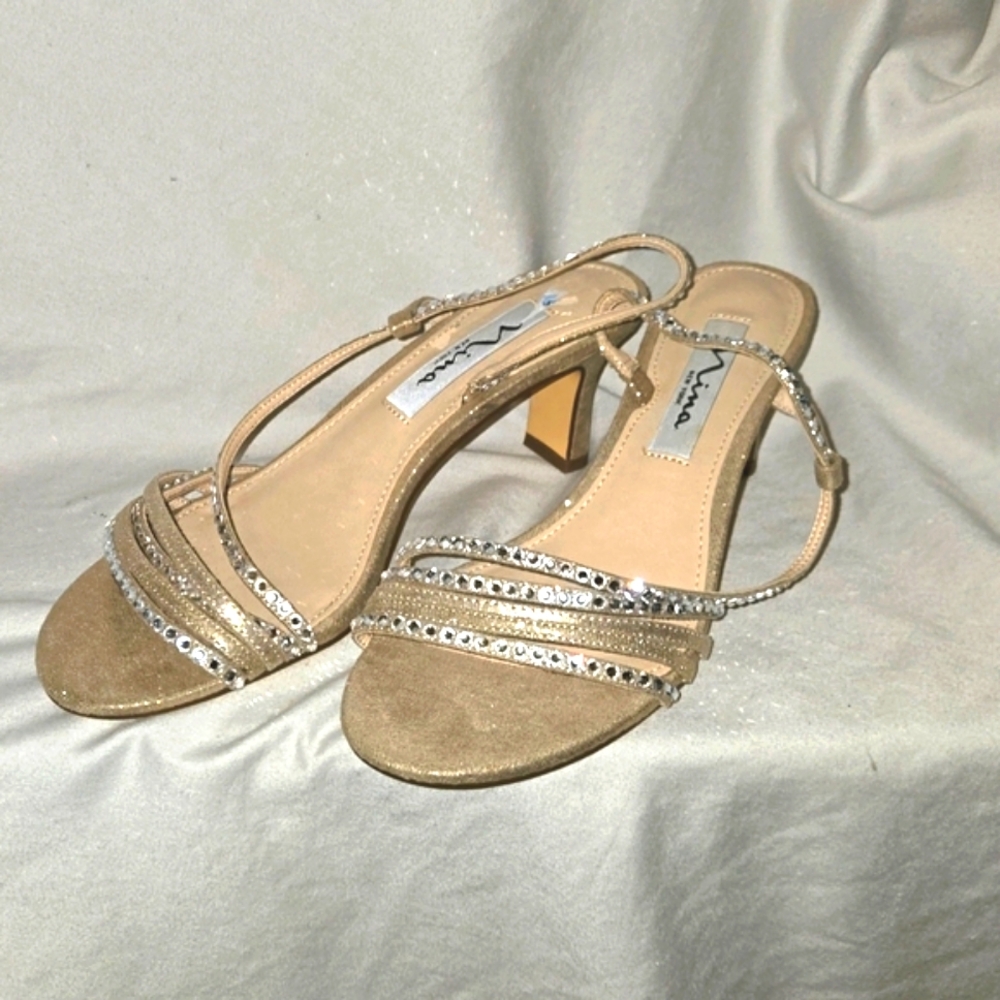 Nina rhinestone strappy rose Gold dress sandals, Size 6